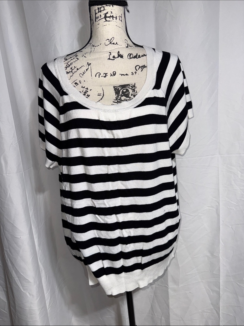torrid Black & White Horizontal Stripe Short Sleeve Top